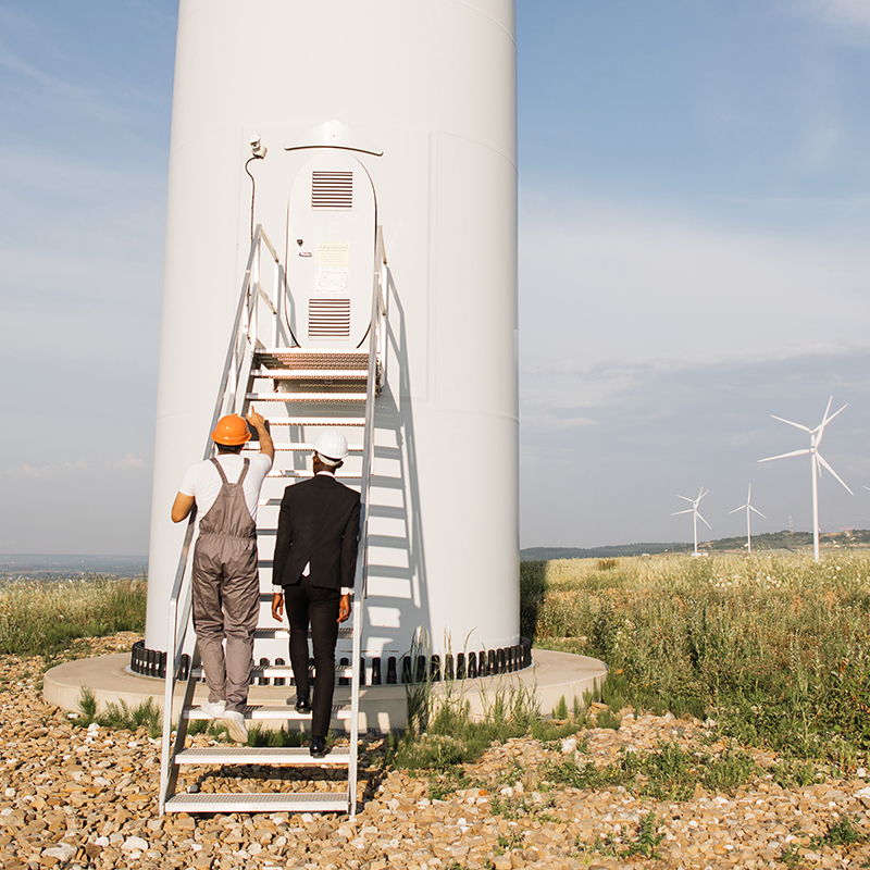 Montage Erneuerbare Energien